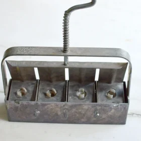 2-inch-soil-block-maker-with-plastic-dibble